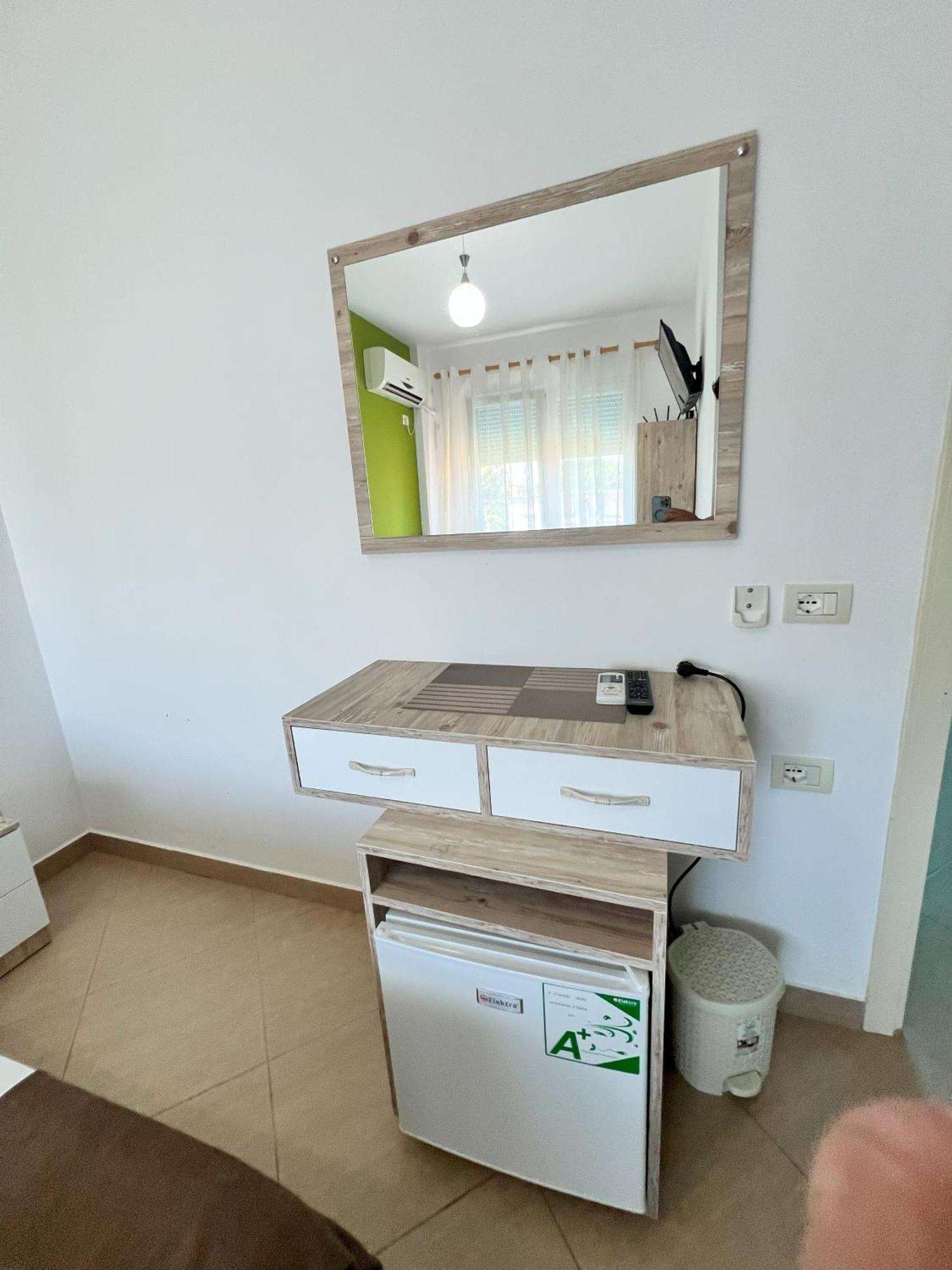 Brian 4* Velipojë