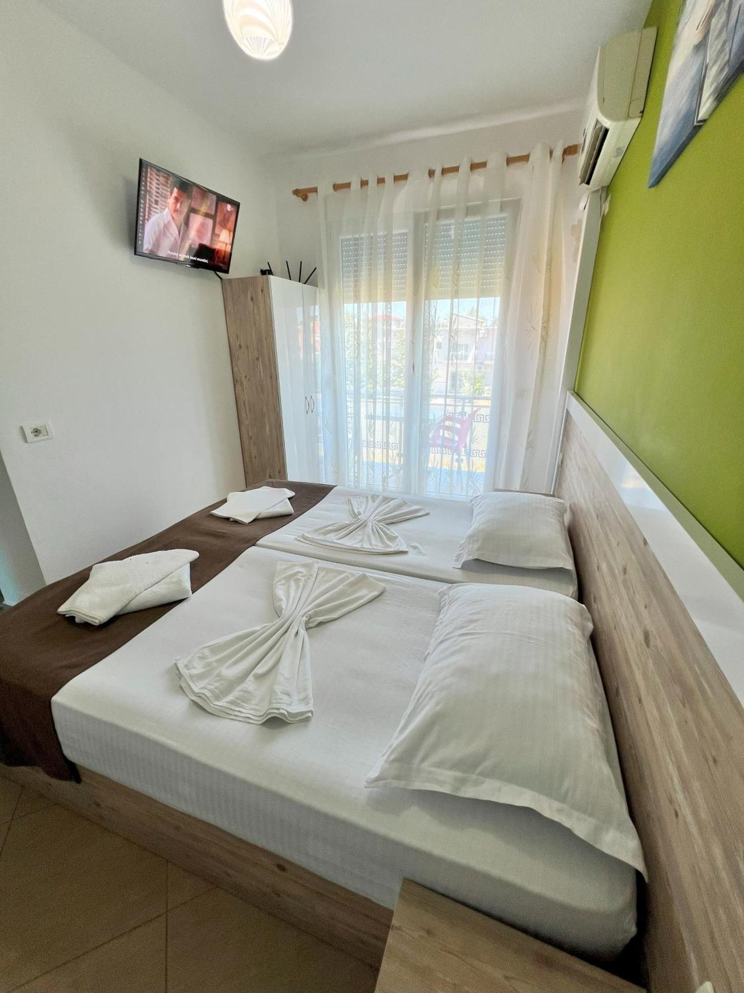 Brian Hotel Velipojë