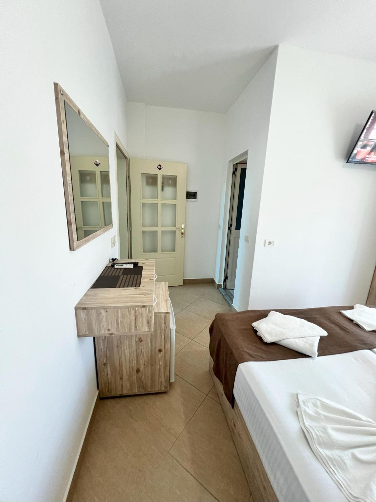 Brian Hotel