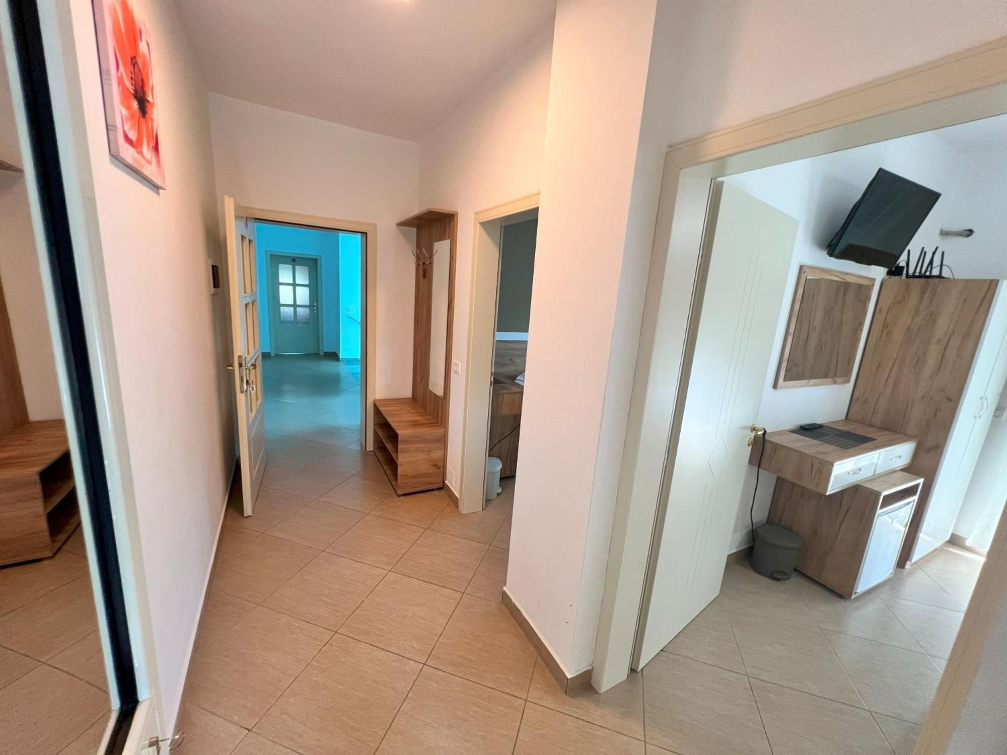 Brian Hotel Velipojë